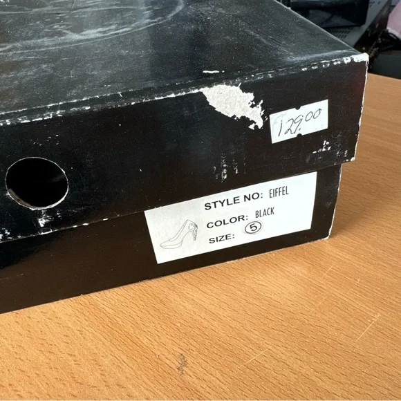 Metropolis Shoes - Picture 13 of 13